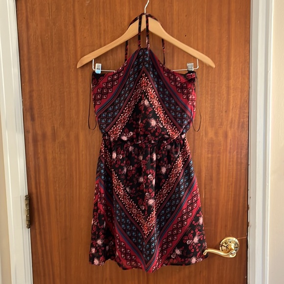 Express Pattern Dress - Picture 3 of 5